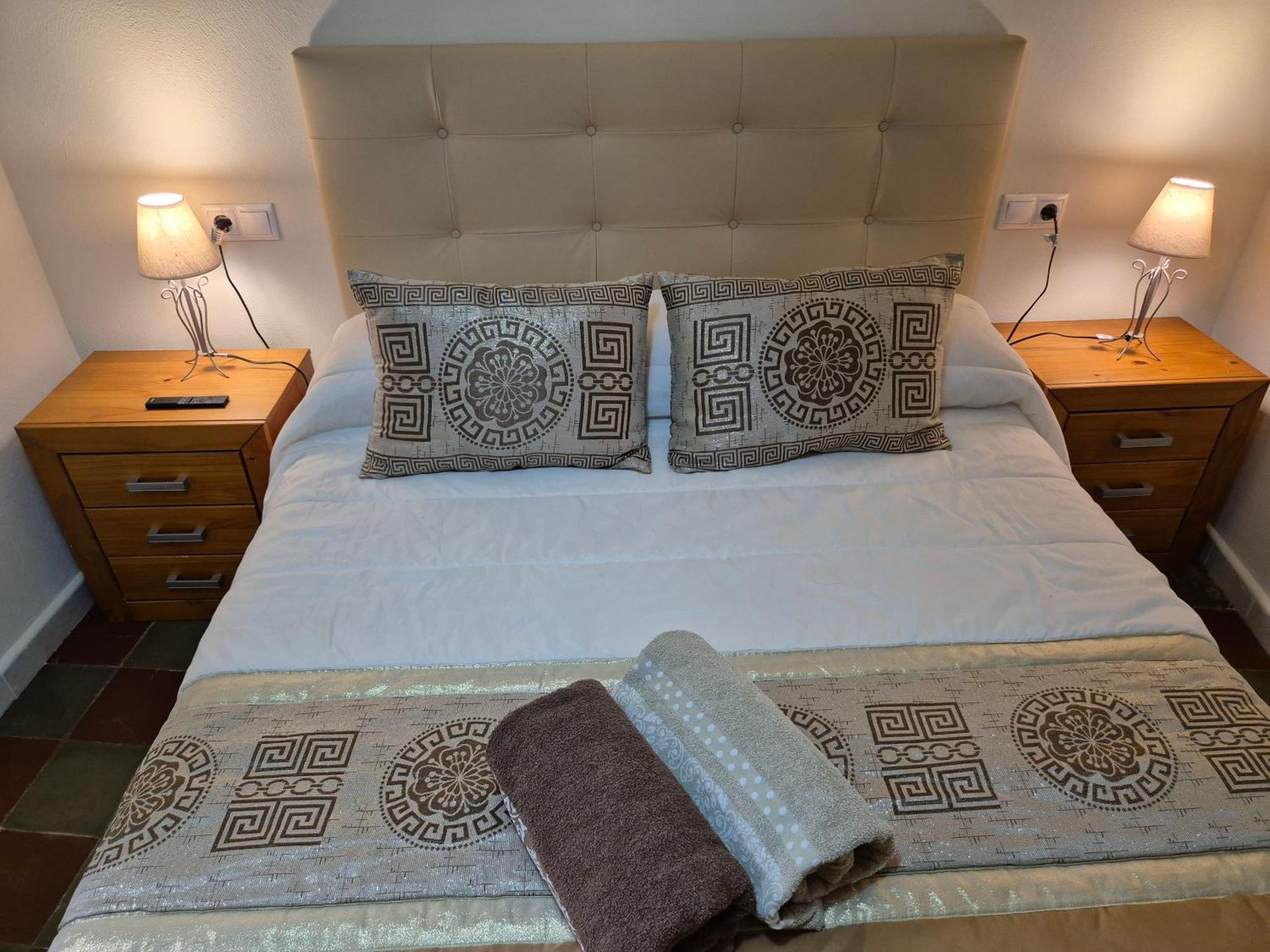 Grupo Garcia De Paredes Apartamentos Turisticos Trujillo Dış mekan fotoğraf